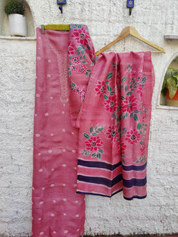 SOFT PINK RIBBED TUSSAR KURTA WITH CHIKANKARI & MUKAISH - SILK BATIK DUPATTA