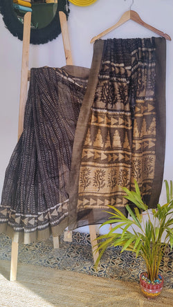 DARK BROWN CHANDERI DABU SAREE WITH GICCHA PALLA