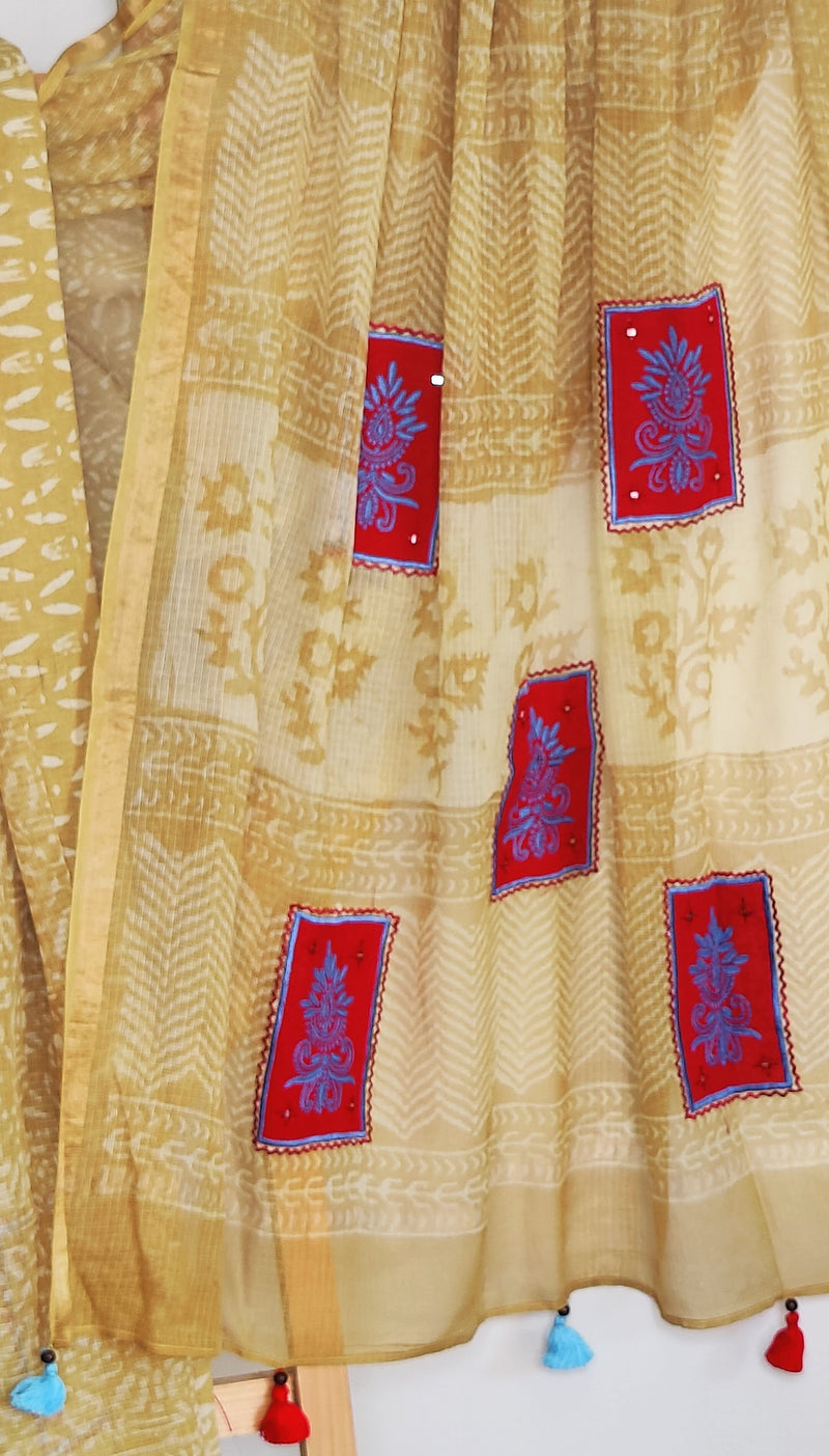 BEIGE DABU KOTA COTTON SAREE WITH RED CHIKANKARI PATCH