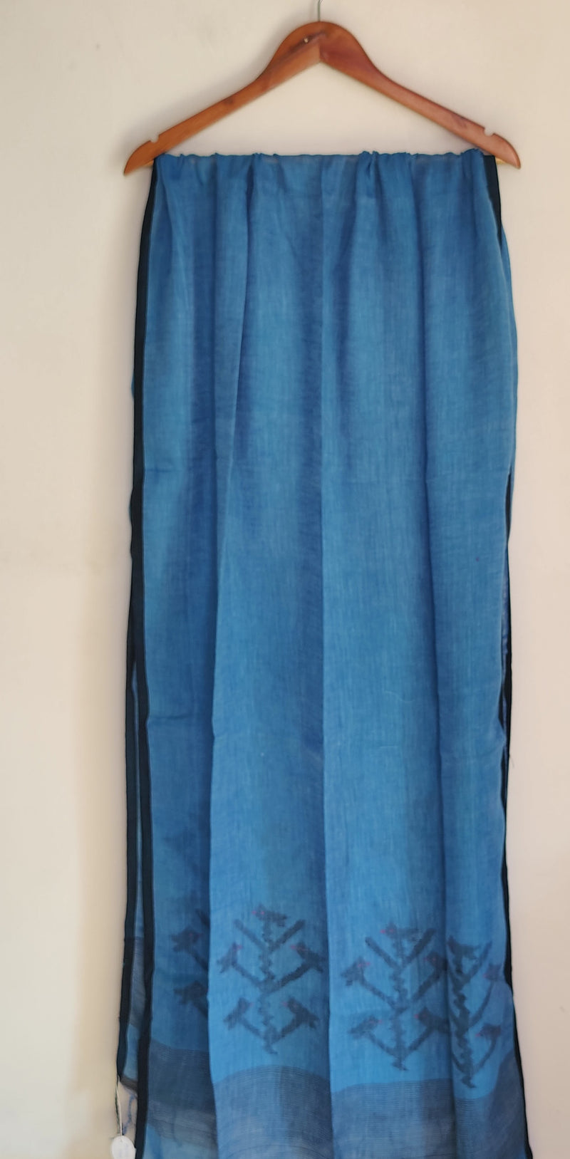 NAVY BLUE COTTON KURTA WITH HAND EMBROIDERY PAIRED WITH  JAMDANI DUPATTA