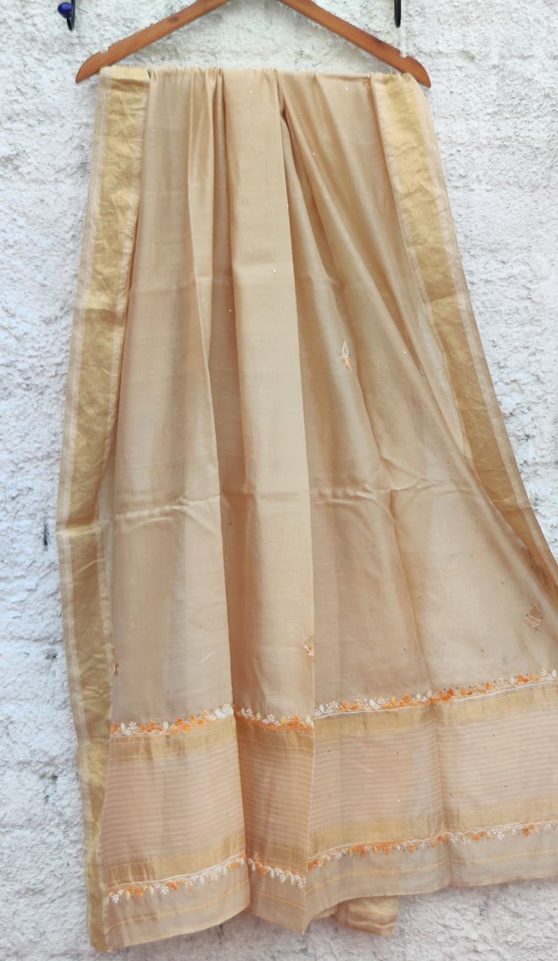 PEACH MAHESHWARI KURTA WITH CHIKANKARI PAIRED UP WITH BEIGE DUPATTA