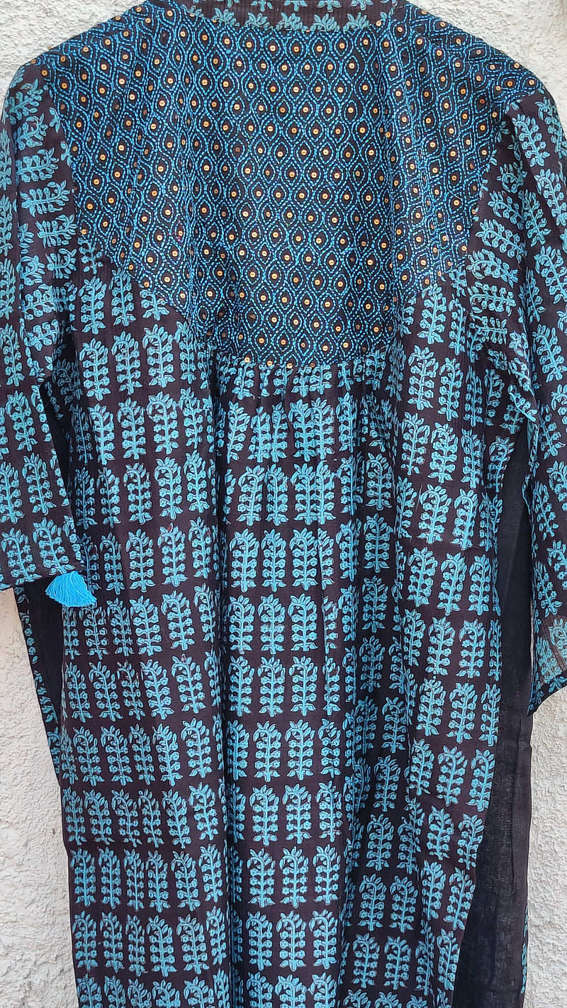 STEEL BLUE MAHESHWARI BAGH PRINT CHIKANKARI KURTA - DUPATTA