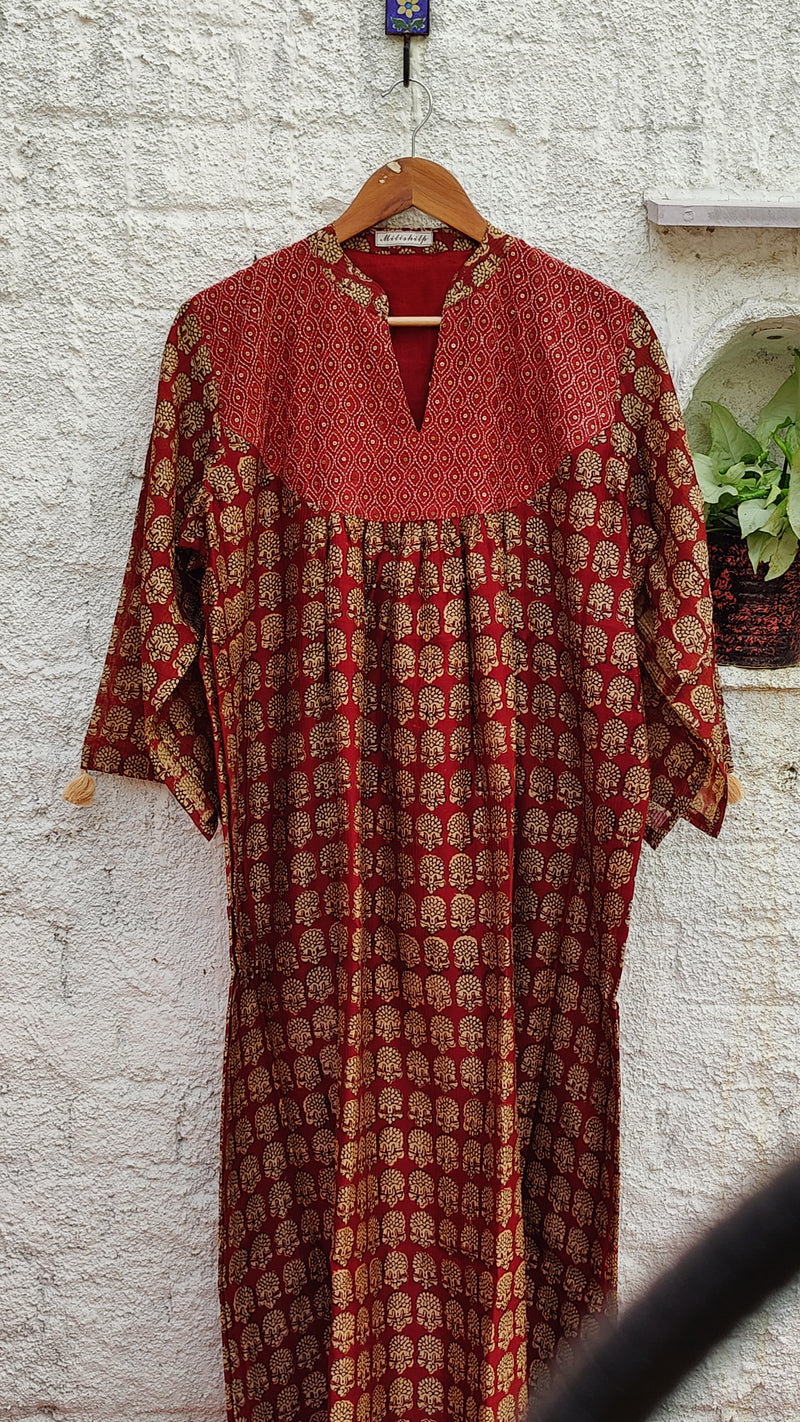 MAROON MAHESHWARI BAGH PRINT CHIKANKARI KURTA - DUPATTA