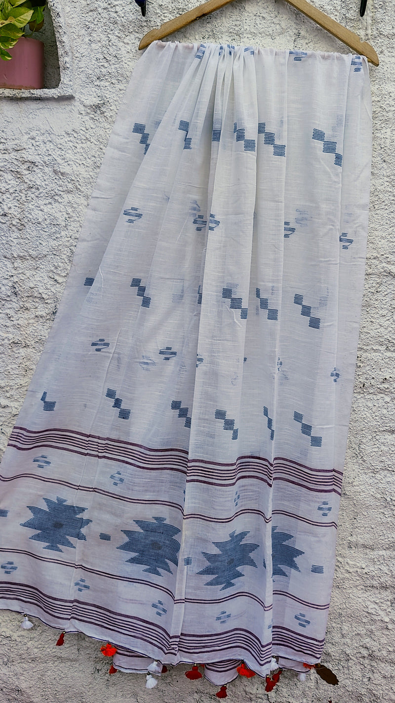 WHITE WITH BLUE JAMDANI DUPATTA