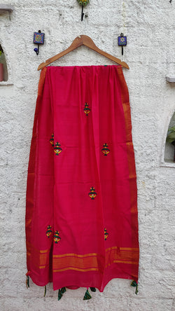 MAGENTA MANGALGIRI COTTON DUPATTA WITH MOTIFS