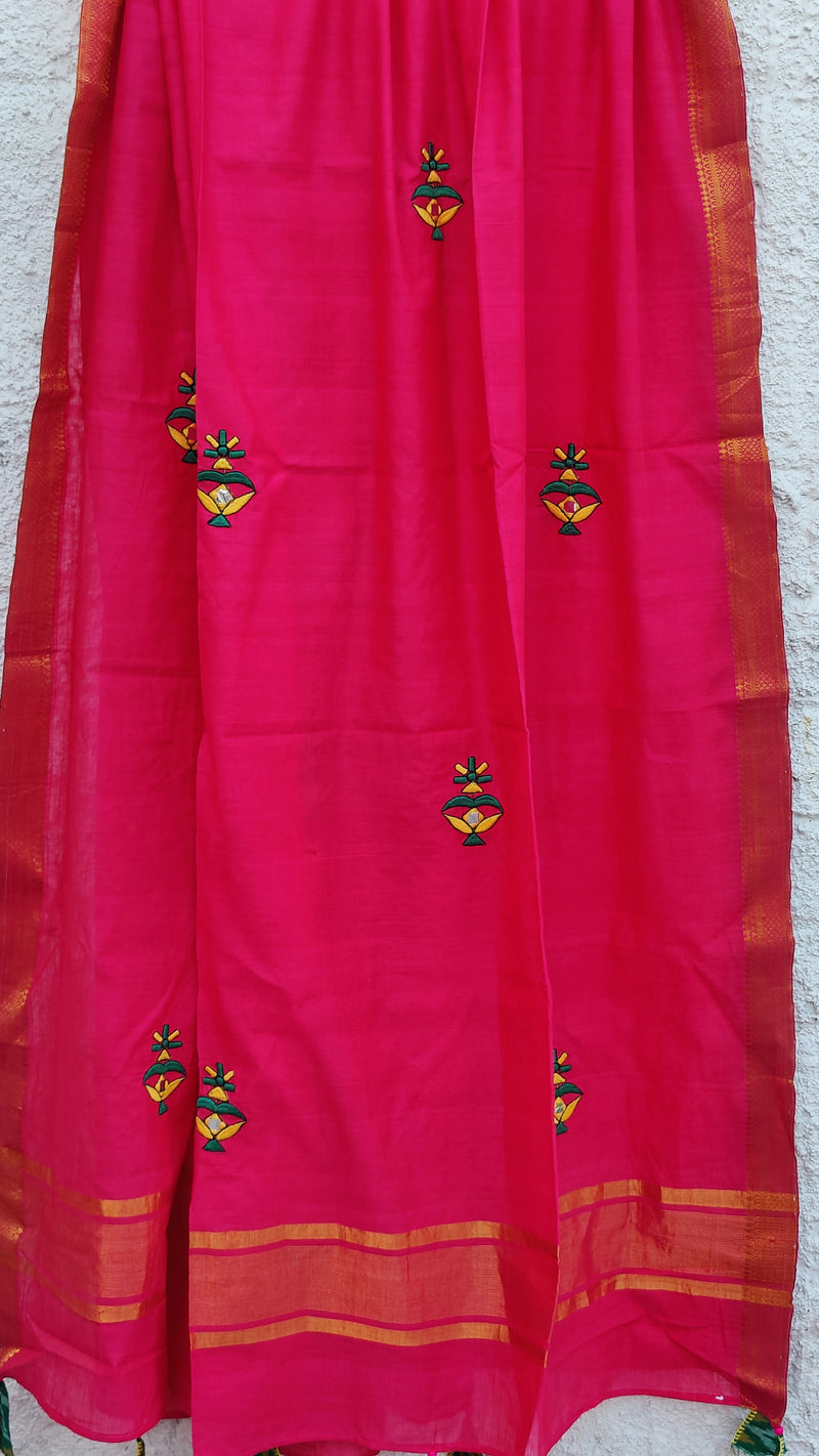 MAGENTA MANGALGIRI COTTON DUPATTA WITH MOTIFS