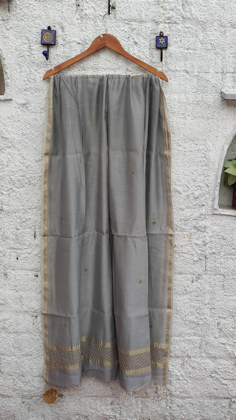 GREY CHANDERI DUPATTA WITH BEADS AND AARI WORK