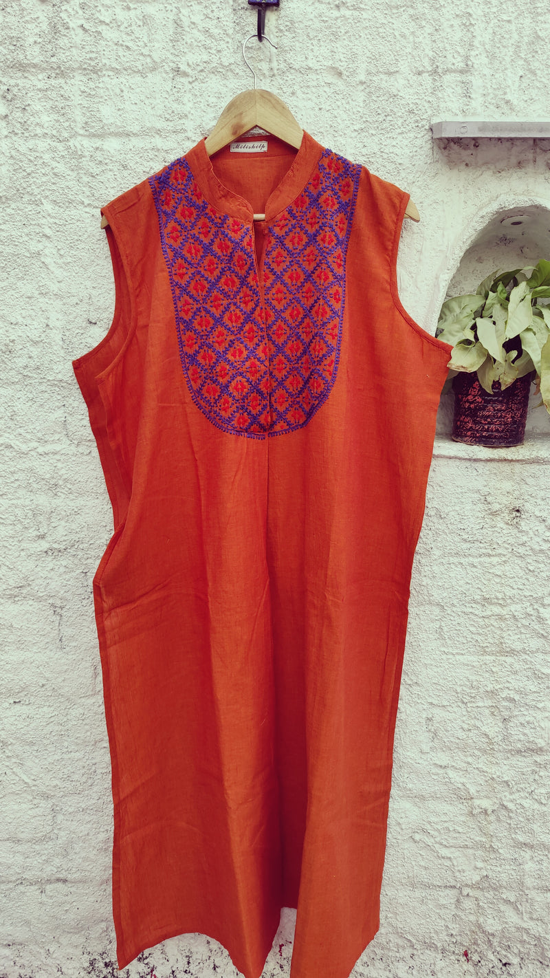 BURNT ORANGE MANGALGIRI COTTON KURTA WITH CHIKANKARI