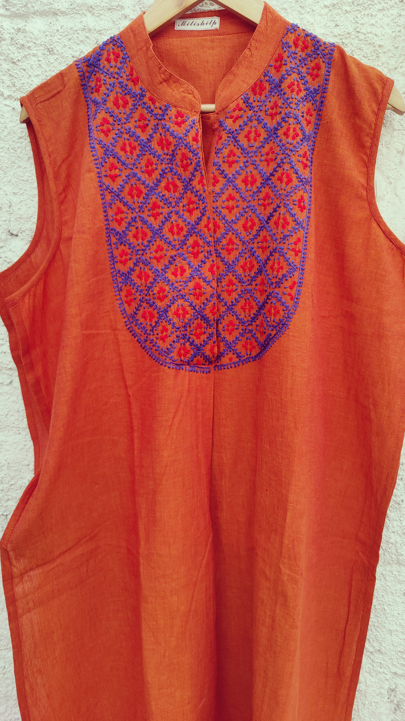 BURNT ORANGE MANGALGIRI COTTON KURTA WITH CHIKANKARI