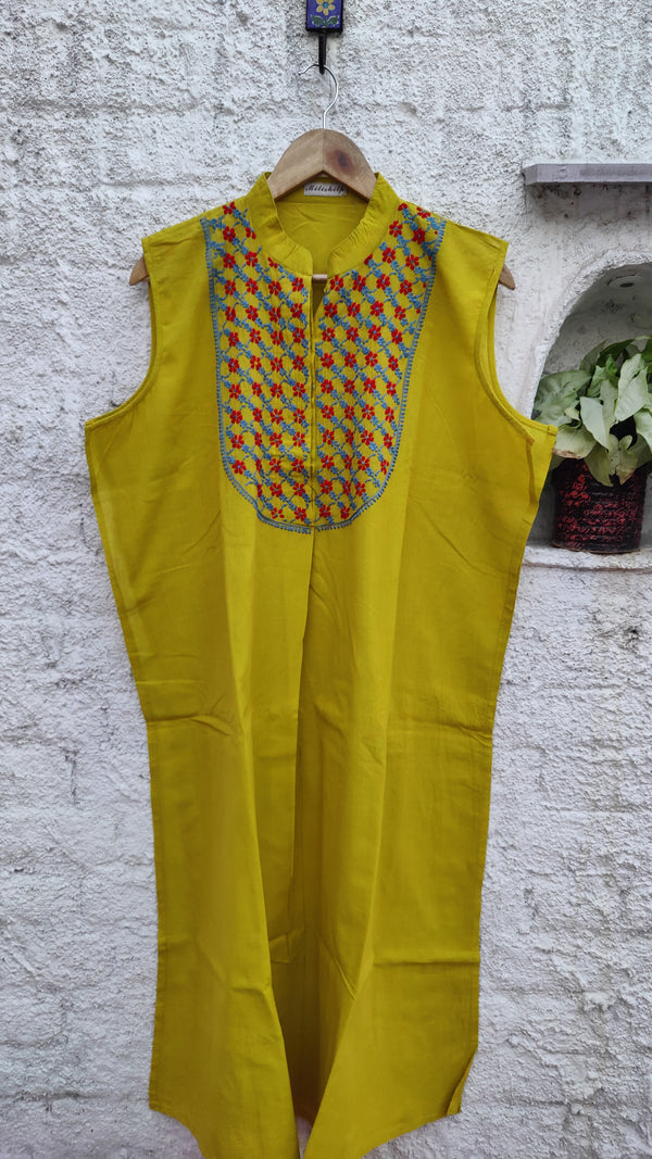 YELLOW MANGALGIRI COTTON KURTA WITH CHIKANKARI