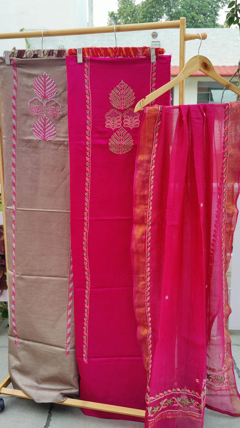 MAGENTA LINEN SATIN KURTA WITH CHIKANKARI - MAHESHWARI DUPATTA