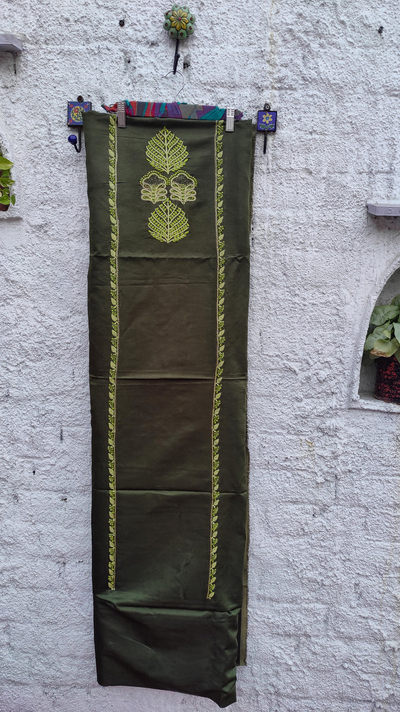 BOTTLE GREEN LINEN SATIN KURTA WITH CHIKANKARI - MAHESHWARI DUPATTA