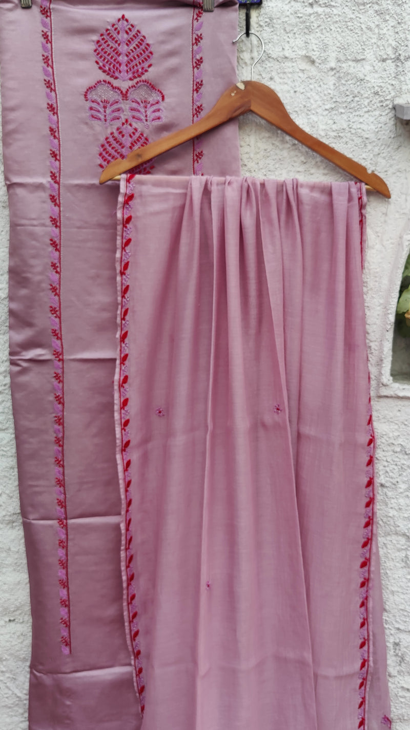 CREPE PINK LINEN SATIN KURTA WITH CHIKANKARI - MAHESHWARI DUPATTA