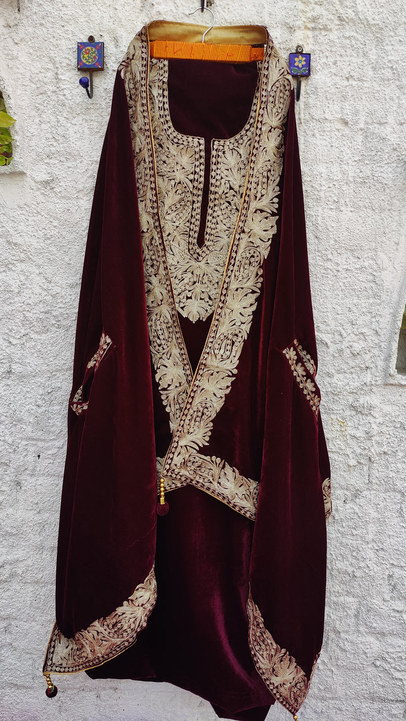 DARK MAROON VELVET KURTA WITH TILLA WORK & SHAWL WITH POCKETS