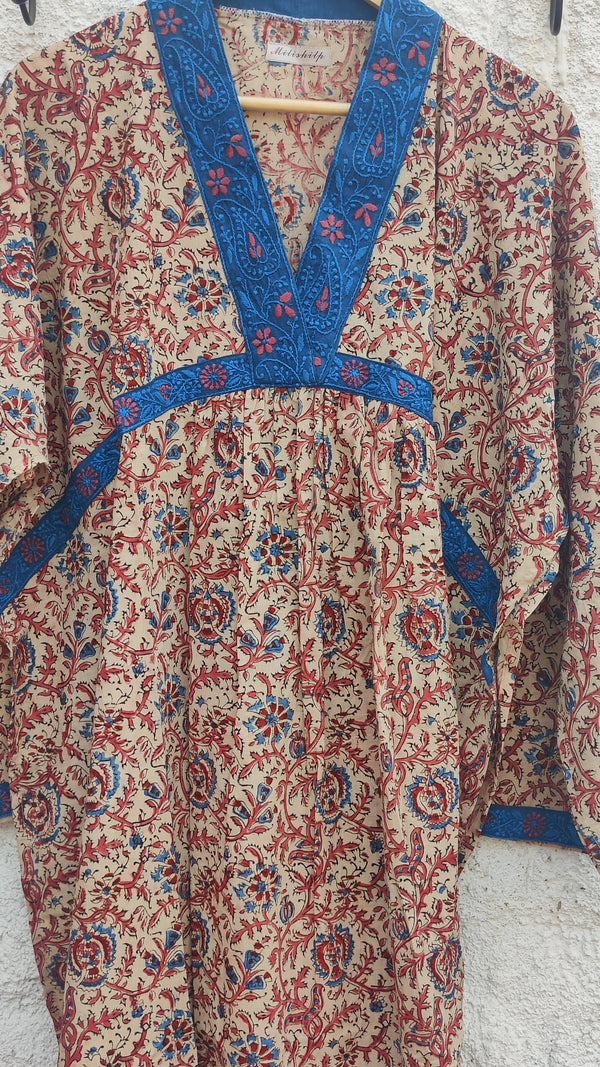 BEIGE BLUE COTTON KALAMKARI WITH CHIKANKARI KURTA - INDIGO CHIKANKARI LACE