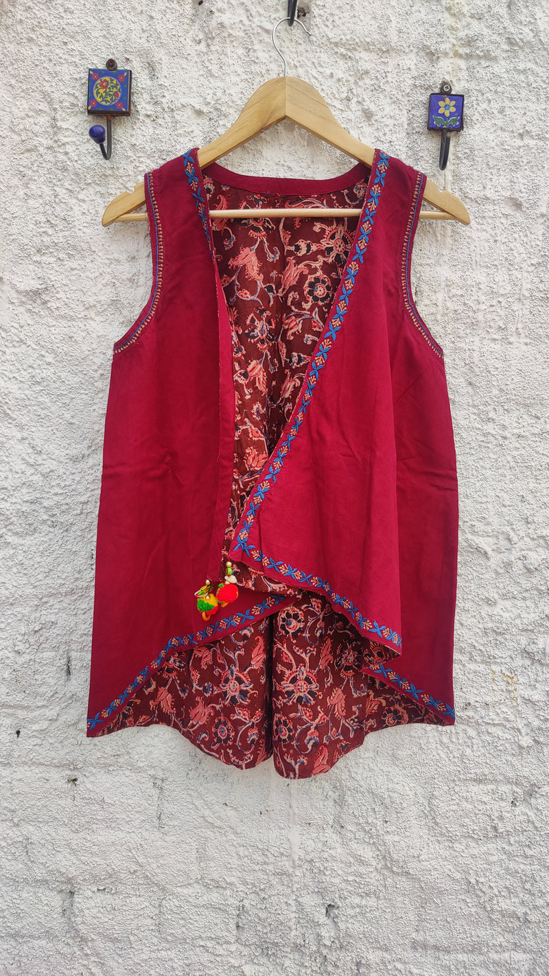 MAROON MANGALGIRI COTTON WITH KALAMKARI-CHIKANKARI REVERSIBLE JACKET