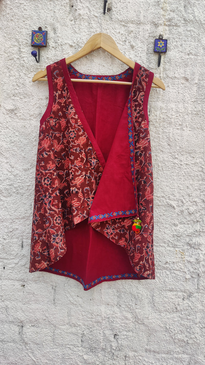 MAROON MANGALGIRI COTTON WITH KALAMKARI-CHIKANKARI REVERSIBLE JACKET