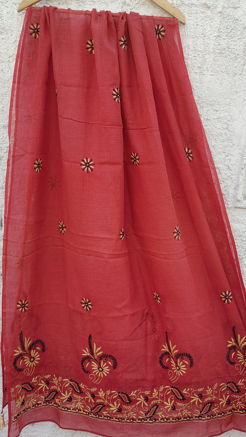 MAROON KOTA DUPATTA WITH 'DO TAAR' CHIKANKARI