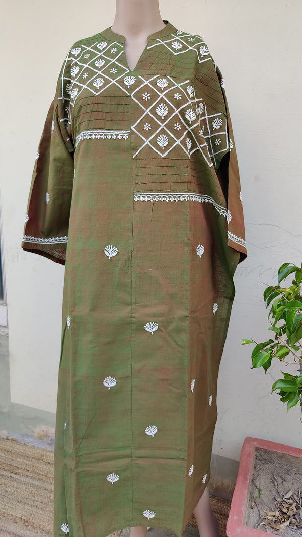 GREEN SHORT COLOUR MANGALGIRI KURTA WITH CHIKANKARI