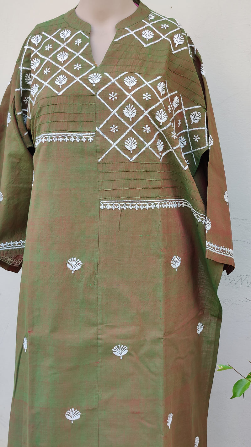 GREEN SHORT COLOUR MANGALGIRI KURTA WITH CHIKANKARI