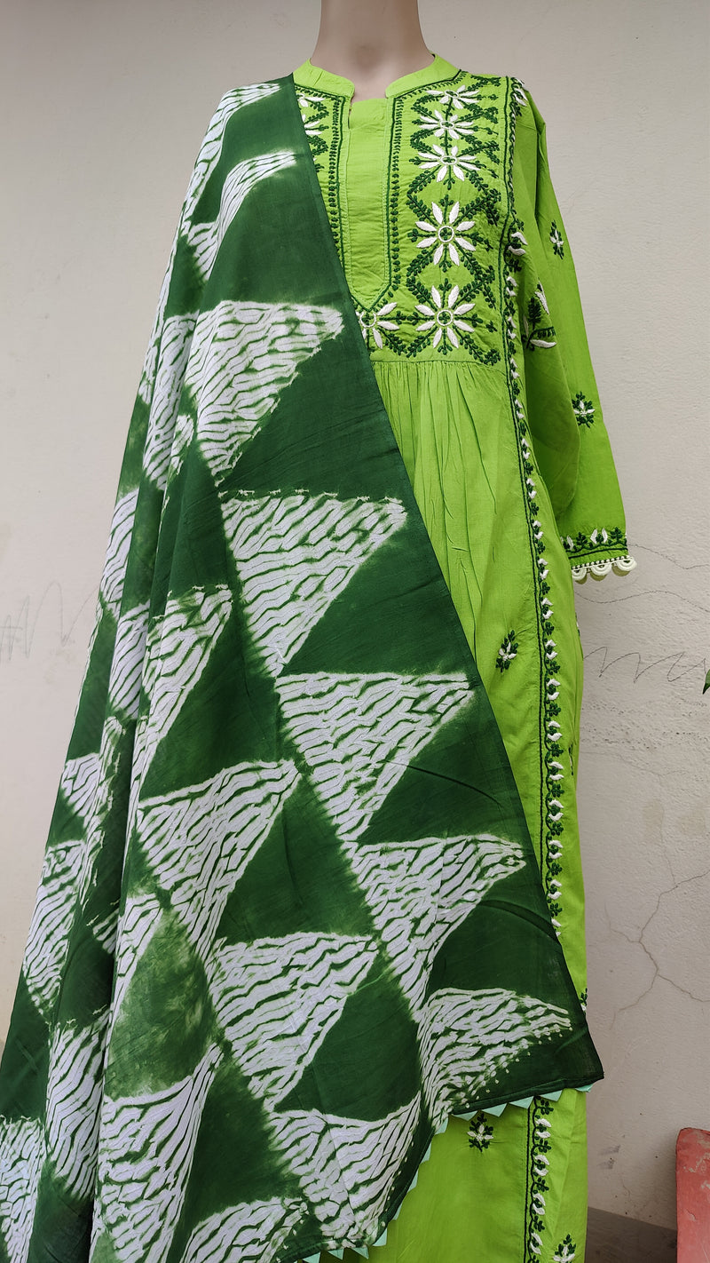 LEAF GREEN COTTON KURTA WITH CHIKANKARI - MULMUL SHIBORI DUPATTA