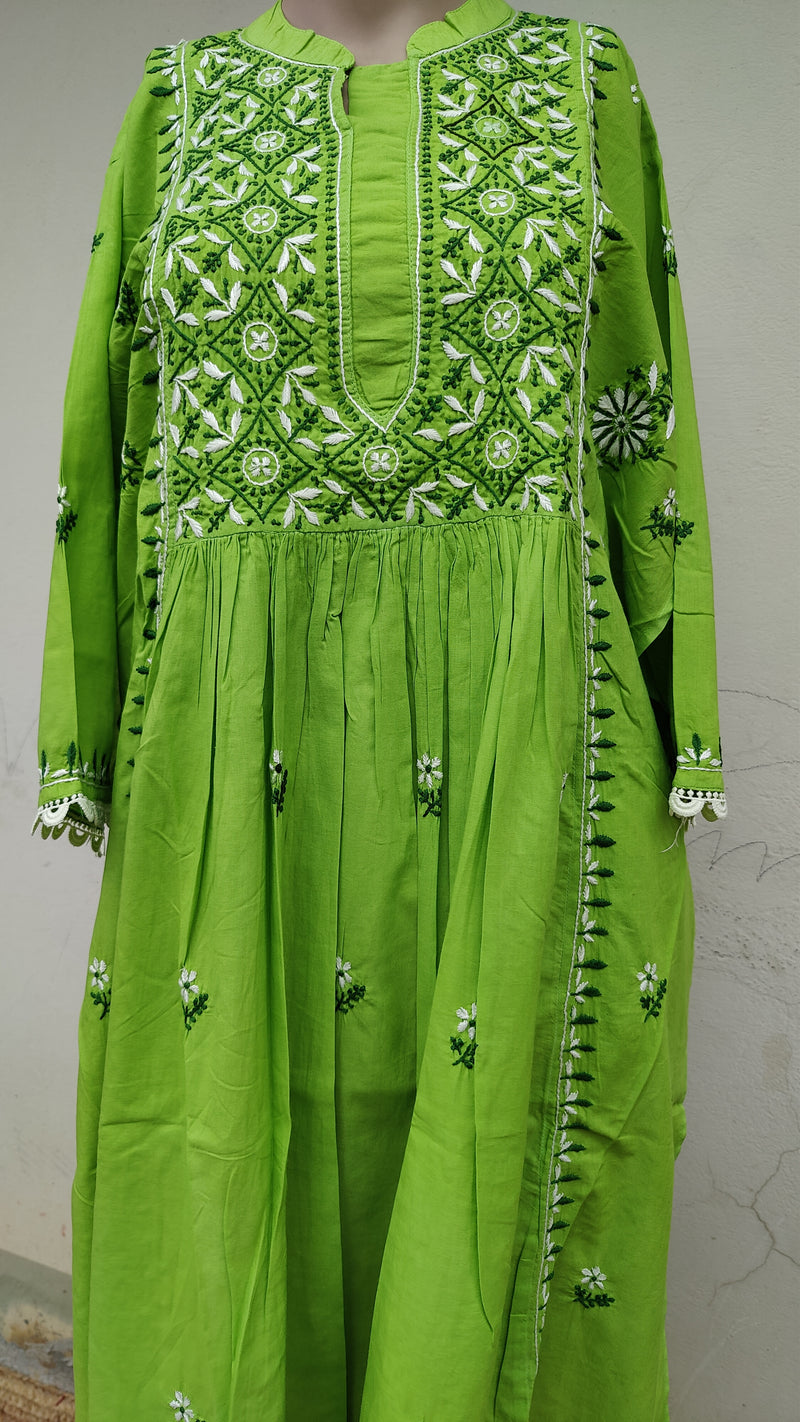 LEAF GREEN COTTON KURTA WITH CHIKANKARI - MULMUL SHIBORI DUPATTA