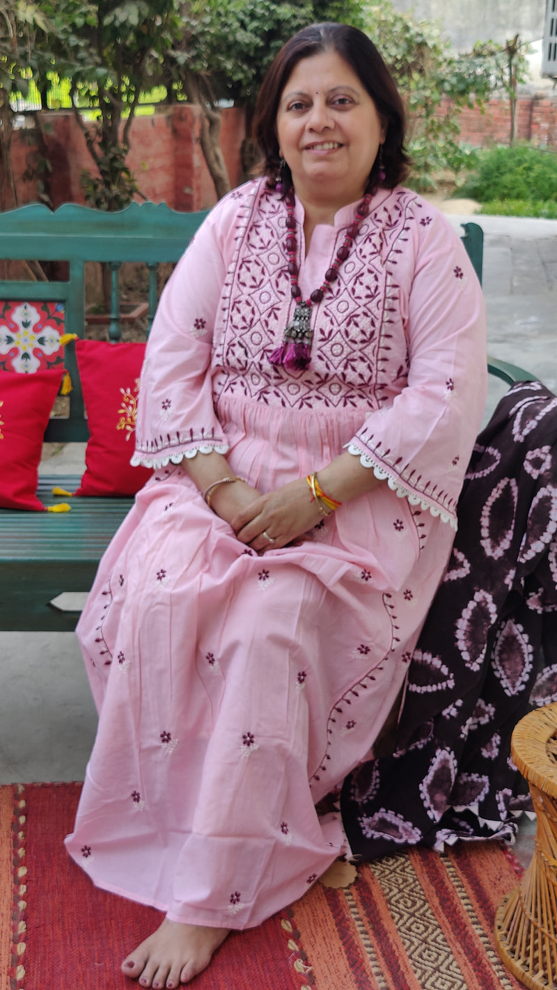 LIGHT PINK COTTON KURTA WITH CHIKANKARI - MULMUL SHIBORI DUPATTA