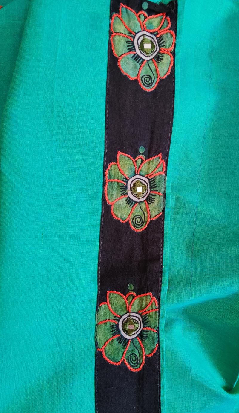 PEN KALAMKARI GREEN MANGALGIRI COTTON BLOUSE PIECE WITH CHIKANKARI & MIRROR